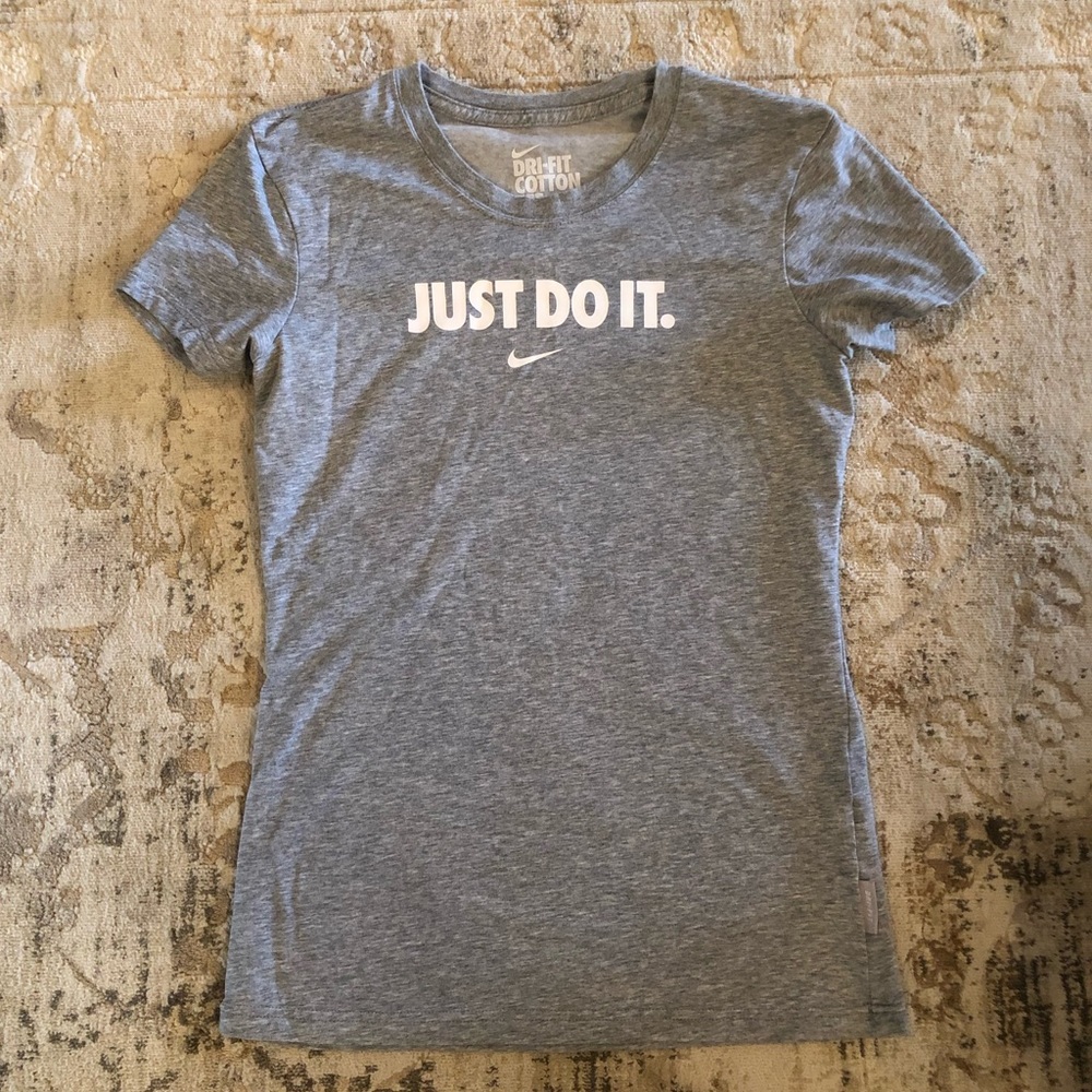 Nike T-Shirt